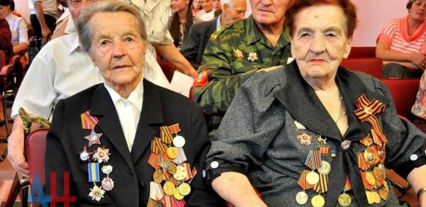 Die Bewohner DNR haben das Gedächtnis über die Heldentaten der Donezker Untergrund-kämpfer der Zeiten des II Krieges geehrt.
